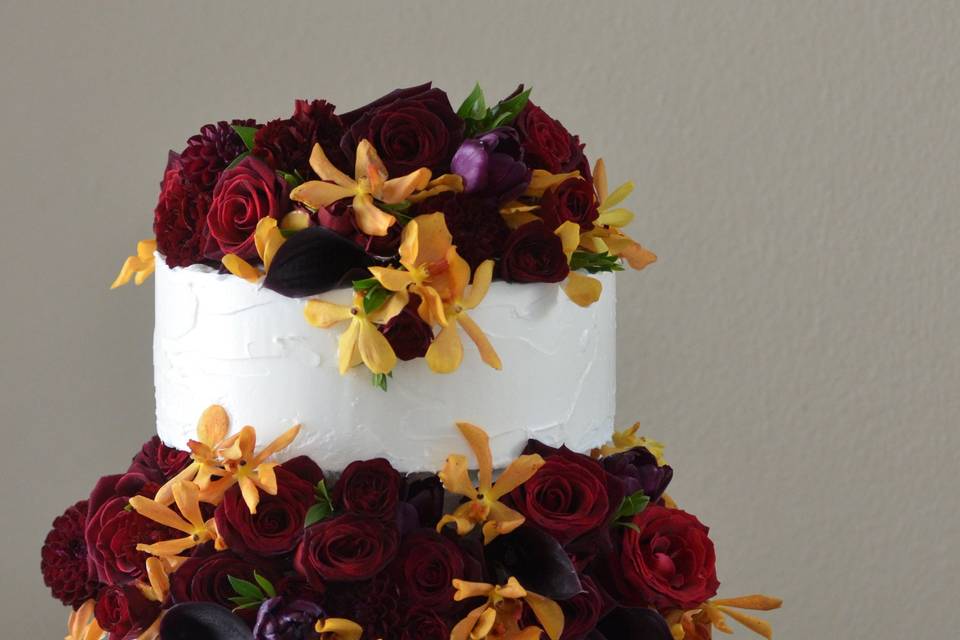 Luxurious Fall Wedding Cake