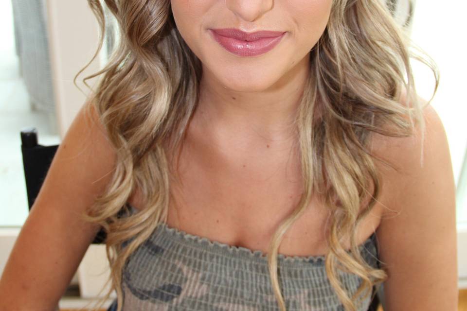 Full glam with big lashes