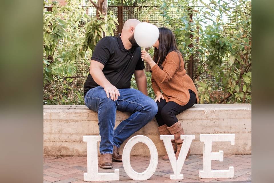 ENGAGEMENT PHOTOS