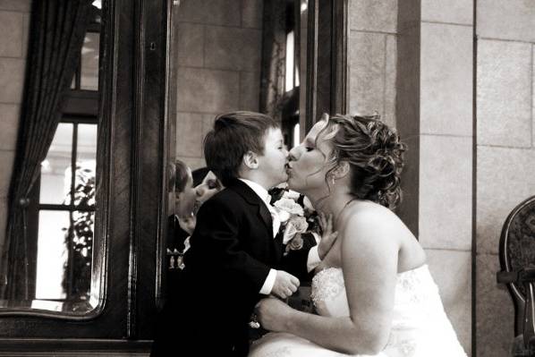 Signature Wedding Photography (formerly 4 Peas in a Pod Photography)