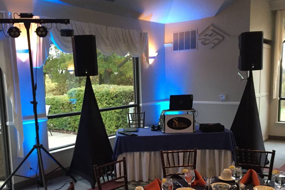 Scottie Alexander Entertainment setup and ready to go with uplighting