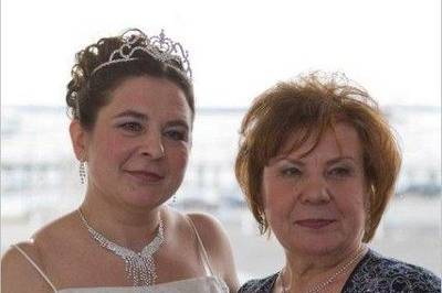 Irena, she was so nice, i gave hair a classic updo with curls on top, applied beautiful makeup and she was a stunning bride!