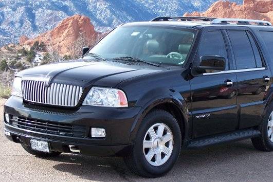 5 Passenger Lincoln Navigator