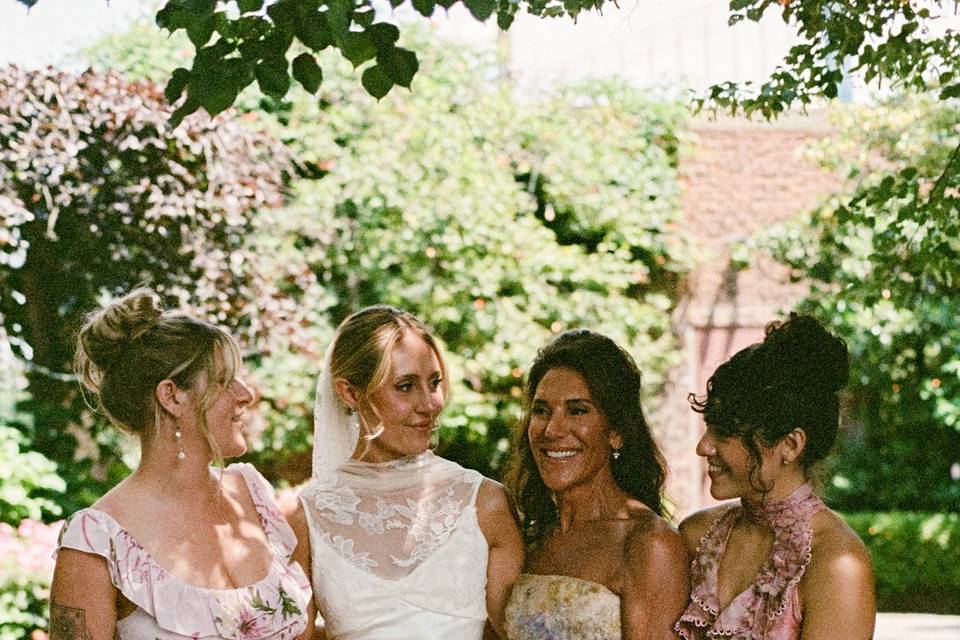 Bride and her bridesmaids