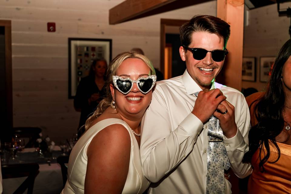 Dancing Fun! Credit Page Brown