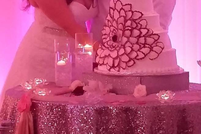 Cake cutting