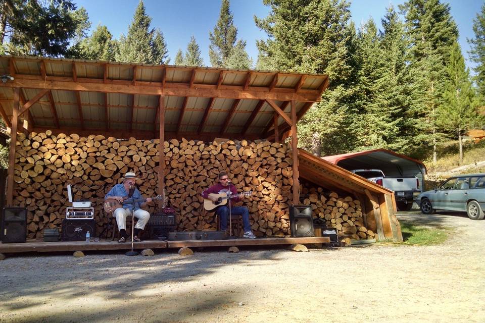 Historic Tamarack Lodge & Cabins