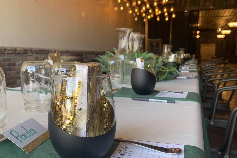 Rehearsal dinner tablescape