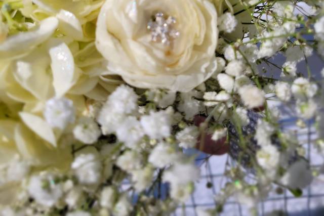 White bouquet