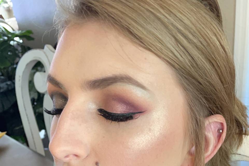 Soft glowy prom makeup