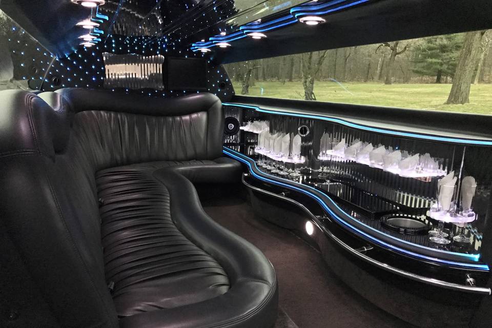 10 Passenger Chrysler 300 Limo