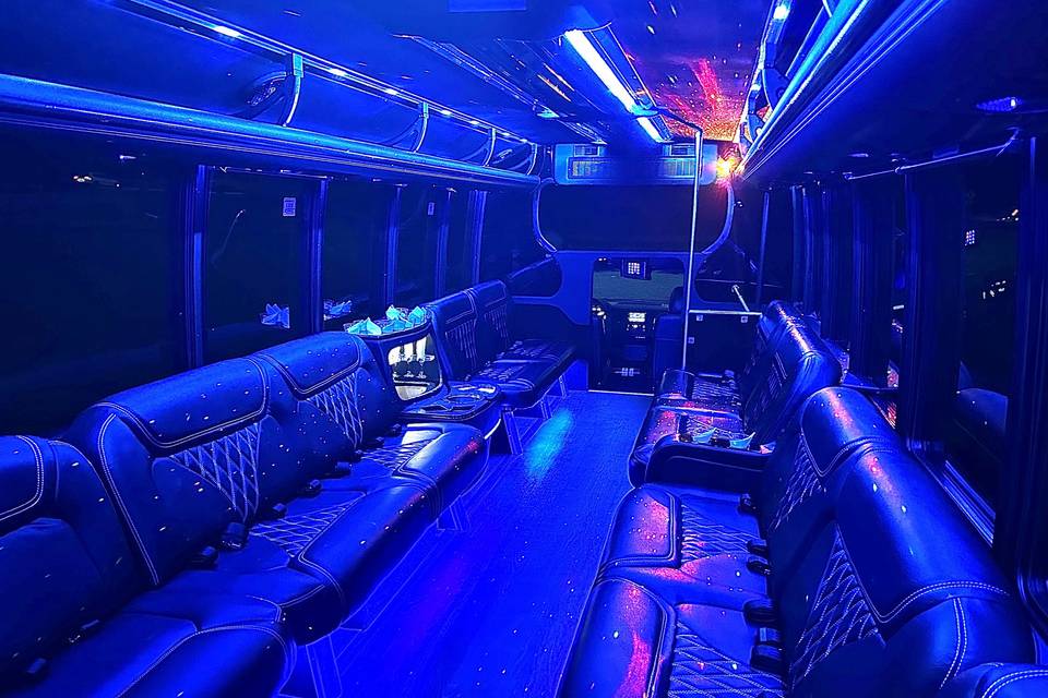 24 Pass. LimoBus