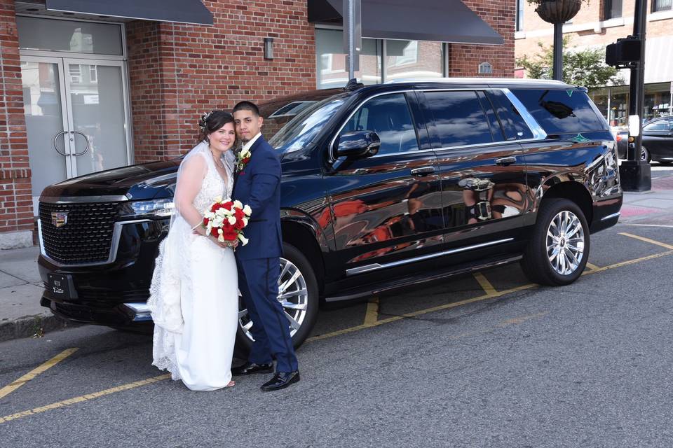 5 Pass. Cadillac Escalade ESV