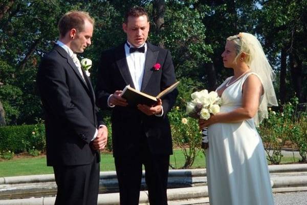 Custom weddings by Reverend Jay Howell