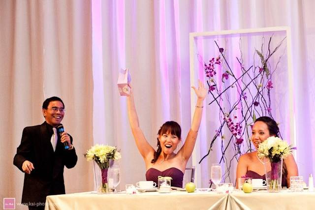 Guests having fun at Gary & Tiare's wedding!  Image courtesy Kai Photo