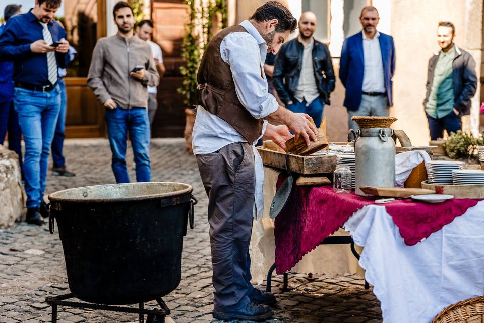 LIVE RICOTTA MAKING LOCAL FARM