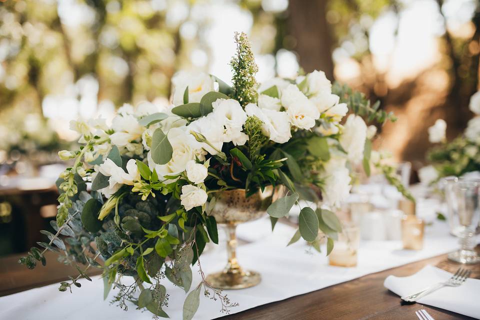 White centerpiece