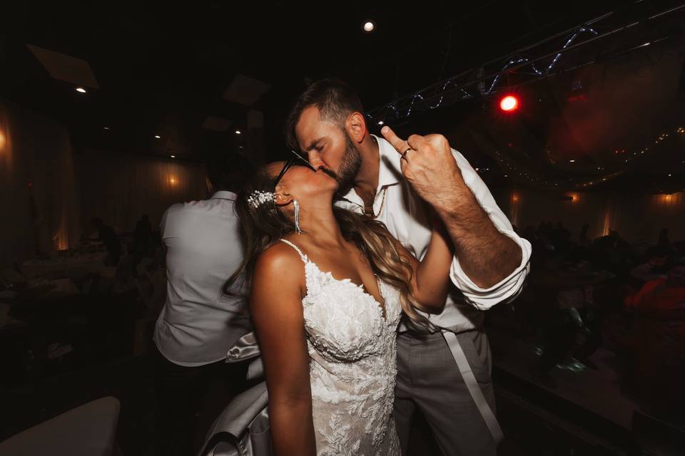 Mullyna + Tom's First Dance