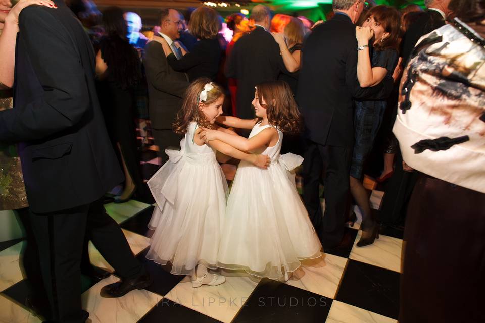 Dancing flower girls