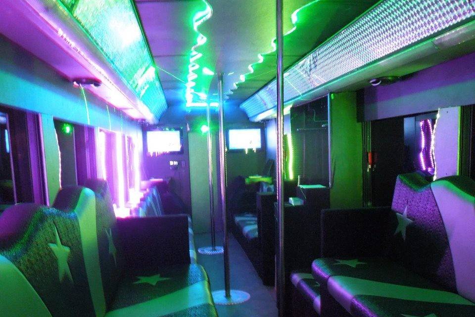 In The Scene Limousine & Partybus