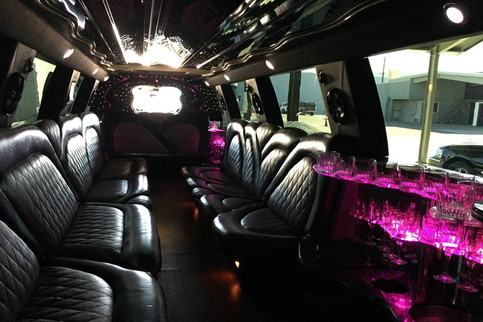 In The Scene Limousine & Partybus