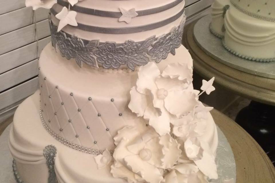 Wedding cake with flowers