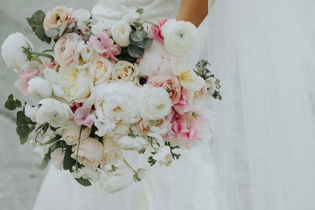 Boho Chic Wedding Santorini - 5 Best Ideas! - Santorini Wedding Flowers
