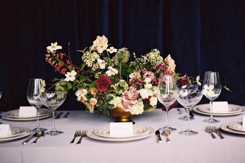 Setting-Photography by Almond Leaf Studios| Florals by J KayMay LLC | NC Arboreteum
