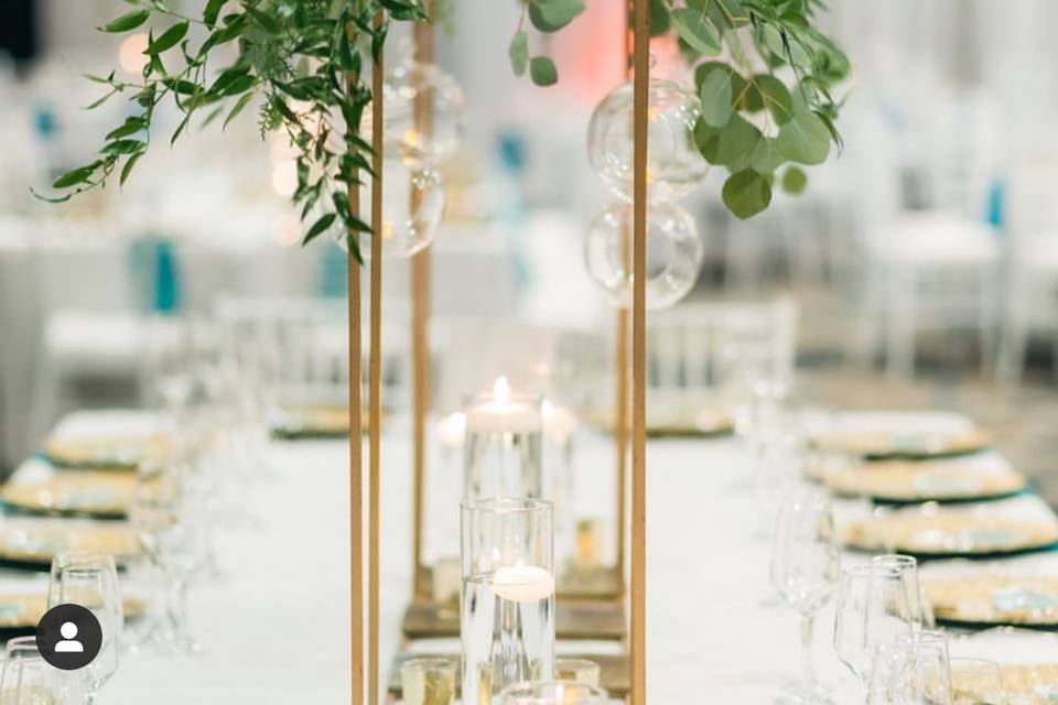 Gold Stand Centrepiece