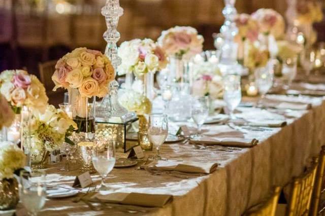 Elegant table decor