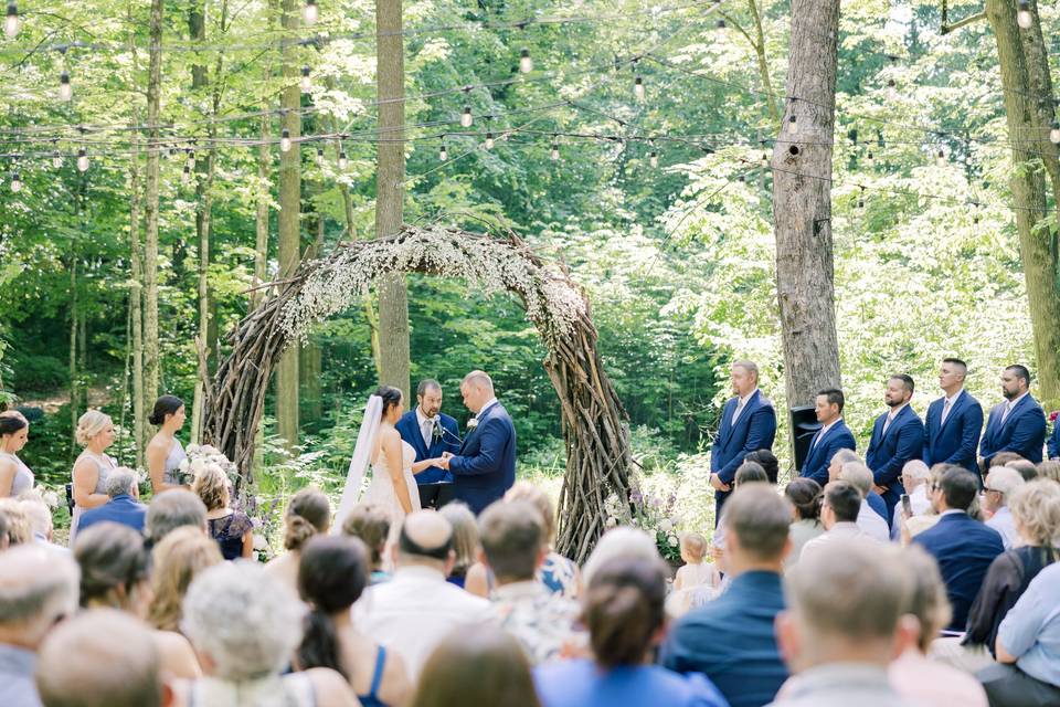 The Wooded Ceremony location