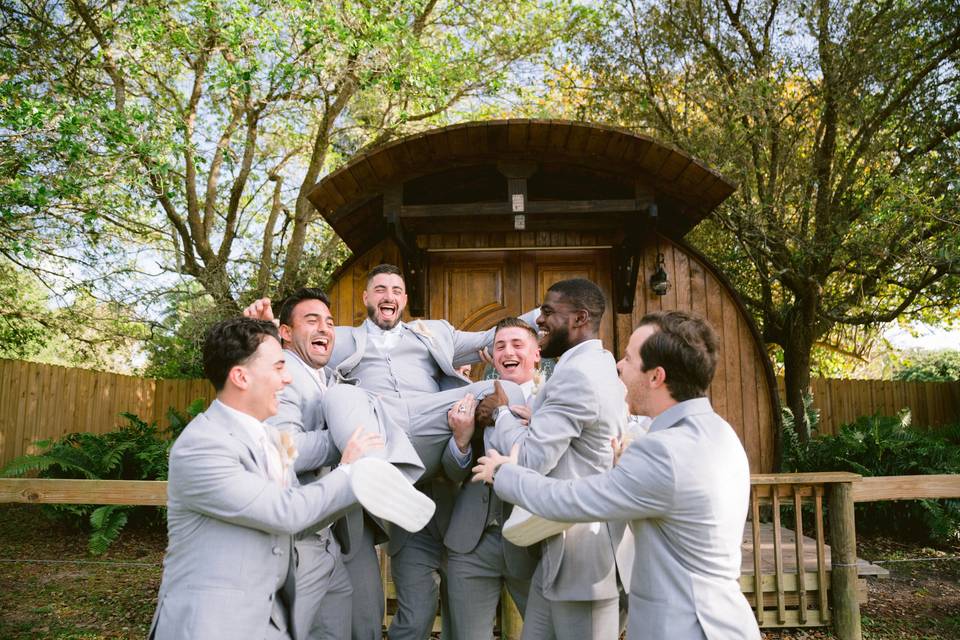 Groomsmen