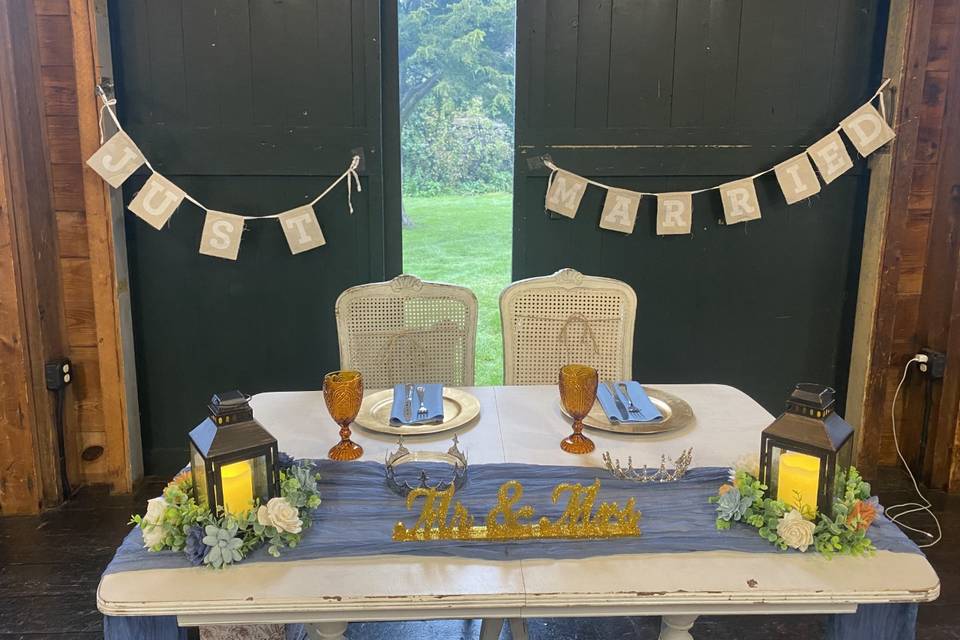 Sweetheart table