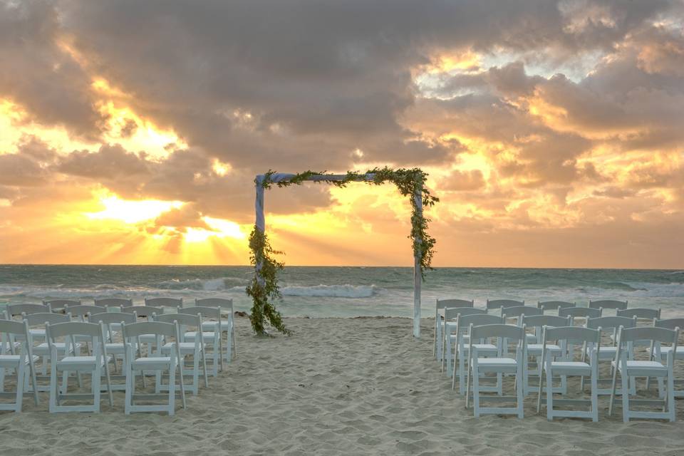 Table set up with floral centerpiece