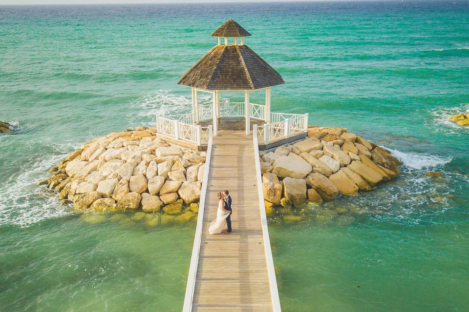 Wedding by the sea