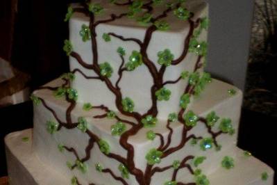 Wedding cake with autumn leaves
