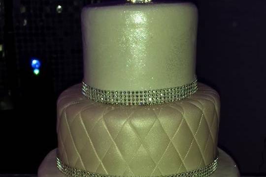 Wedding cake with silver ribbons