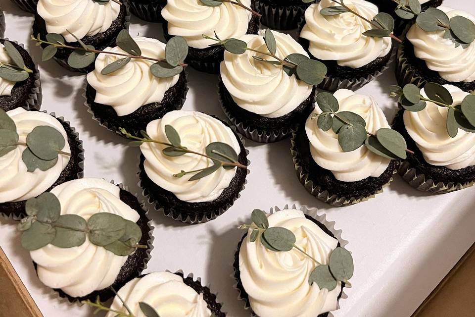 Floral Sprig Cupcakes