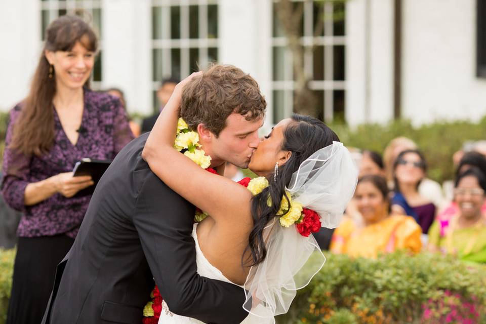 Ceremonial kiss | Aaron Watson Photography