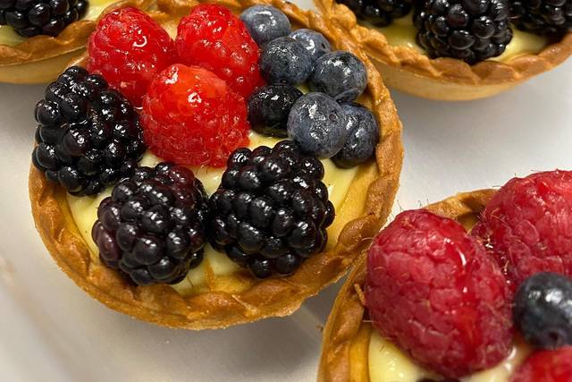 Berry tarts