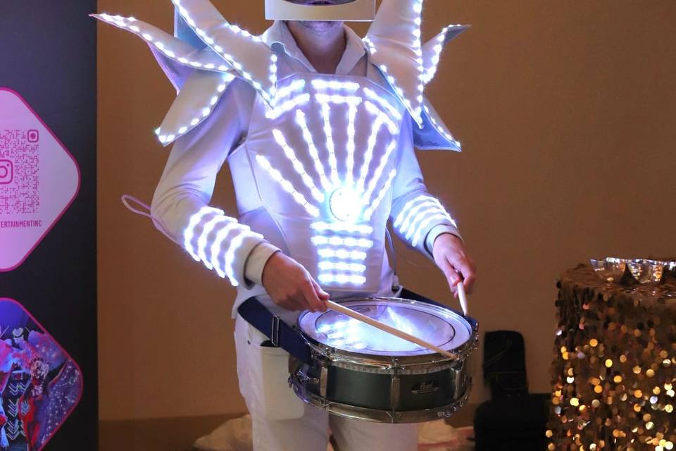 Led drummer