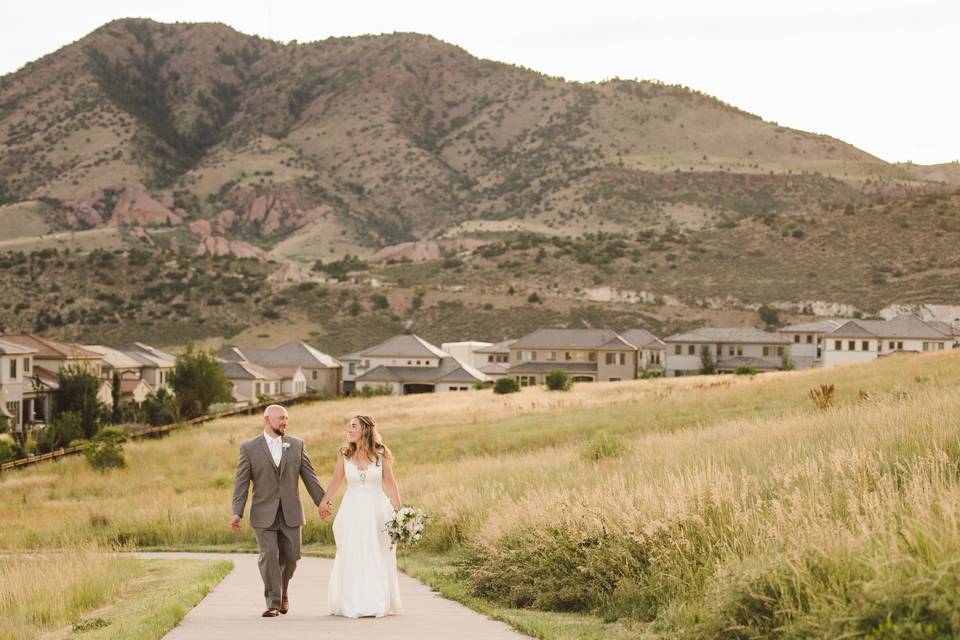 Mountainous backdrop - Colorado Wedding Photography