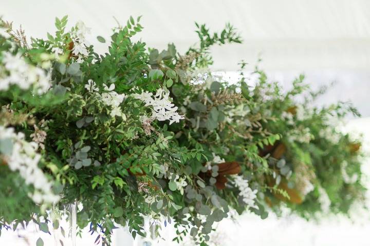 White Baby's Breath Garland - Absolute Weddings And Events