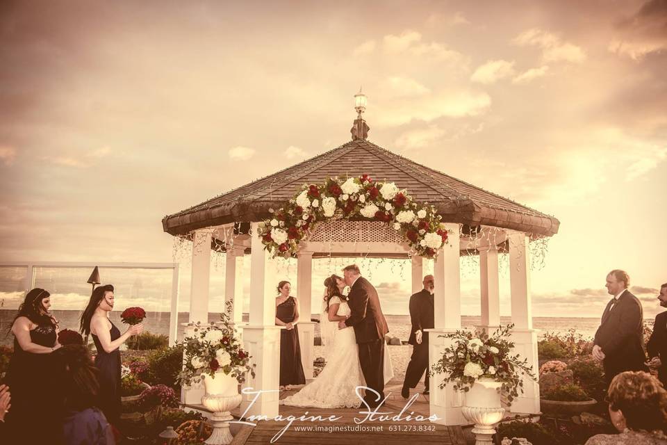 Gazebo ceremony