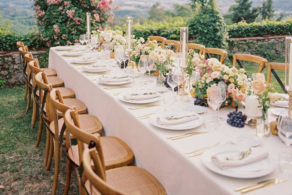 Long table chandeliers