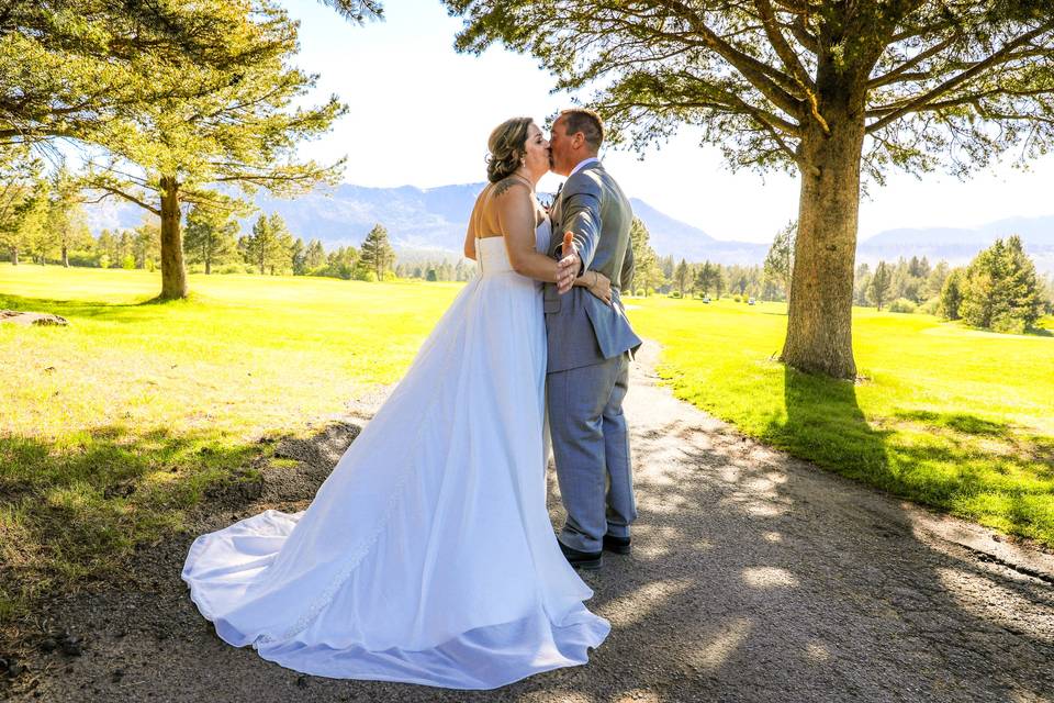 Lake tahoe golf resort wedding
