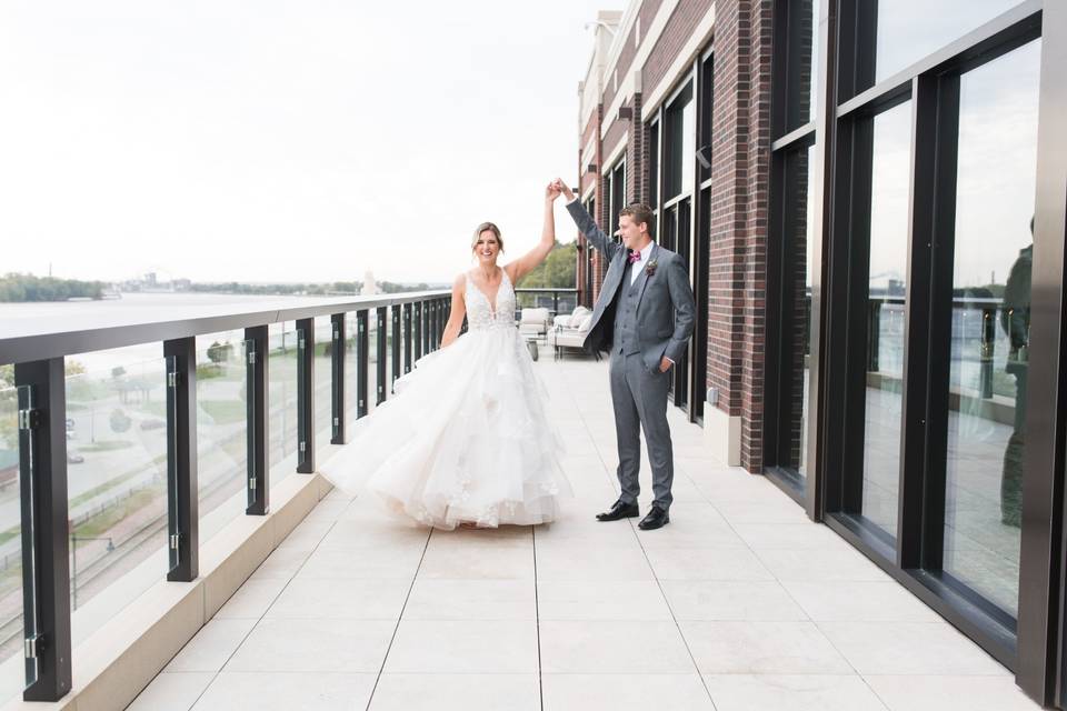 MERRILL WEDDING BALCONY