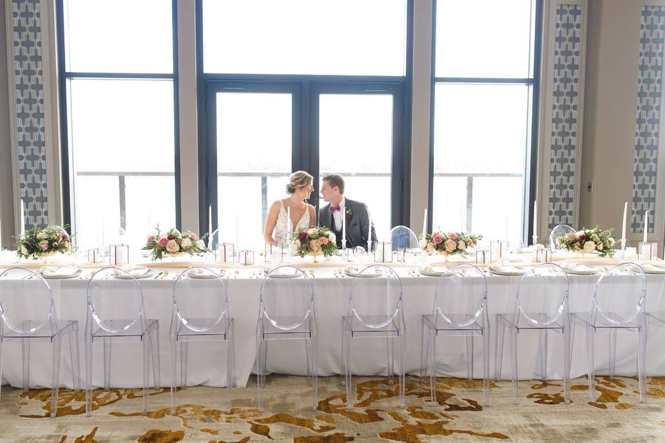 MERRILL WEDDING HEAD TABLE