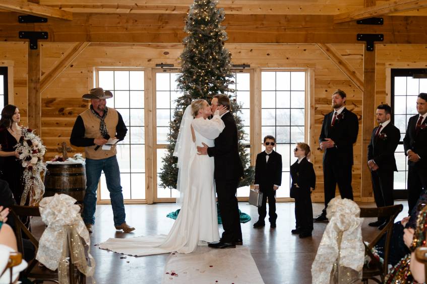 Riverview Barn