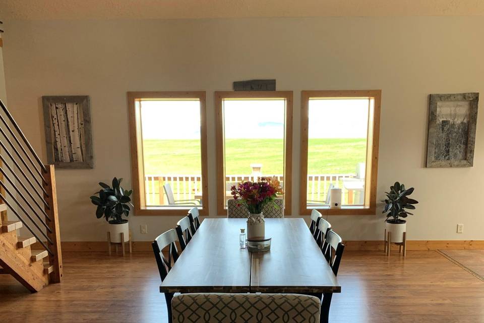 Dining Room that Overlooks